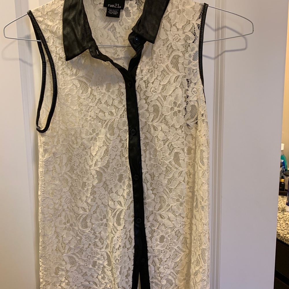 Button down sleeveless blouse